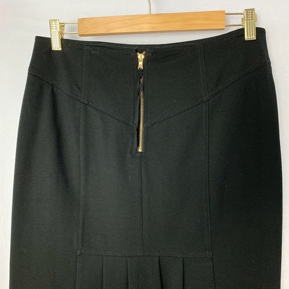 MARC BY MARC JACOBS SIZE SMALL BLACK SKIRT - Picture 3 of 9